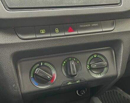 Білий Шкода Фабія, об'ємом двигуна 1 л та пробігом 206 тис. км за 6641 $, фото 17 на Automoto.ua