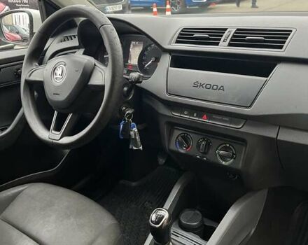 Білий Шкода Фабія, об'ємом двигуна 1 л та пробігом 206 тис. км за 6641 $, фото 12 на Automoto.ua