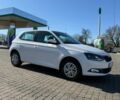 Белый Шкода Фабия, объемом двигателя 1 л и пробегом 190 тыс. км за 7500 $, фото 1 на Automoto.ua