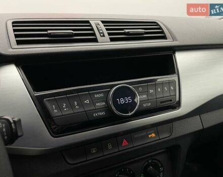 Белый Шкода Фабия, объемом двигателя 1 л и пробегом 97 тыс. км за 8131 $, фото 9 на Automoto.ua