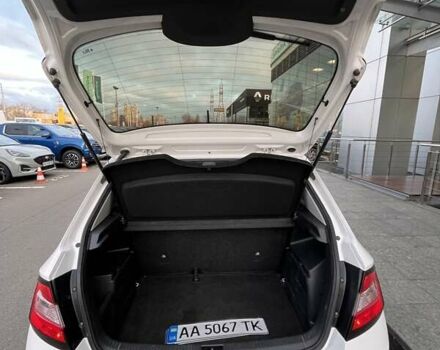 Білий Шкода Фабія, об'ємом двигуна 1 л та пробігом 170 тис. км за 6586 $, фото 10 на Automoto.ua