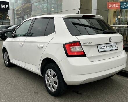 Білий Шкода Фабія, об'ємом двигуна 1 л та пробігом 206 тис. км за 6641 $, фото 7 на Automoto.ua