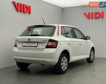 Белый Шкода Фабия, объемом двигателя 1 л и пробегом 44 тыс. км за 9327 $, фото 1 на Automoto.ua