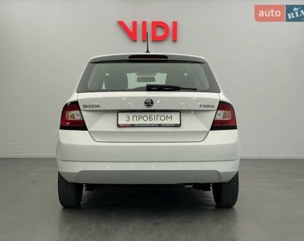 Белый Шкода Фабия, объемом двигателя 1 л и пробегом 44 тыс. км за 9327 $, фото 5 на Automoto.ua