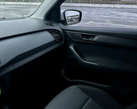 Білий Шкода Фабія, об'ємом двигуна 1 л та пробігом 137 тис. км за 7900 $, фото 22 на Automoto.ua