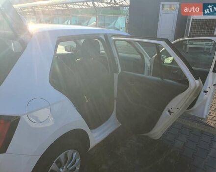Білий Шкода Фабія, об'ємом двигуна 1 л та пробігом 105 тис. км за 8500 $, фото 5 на Automoto.ua