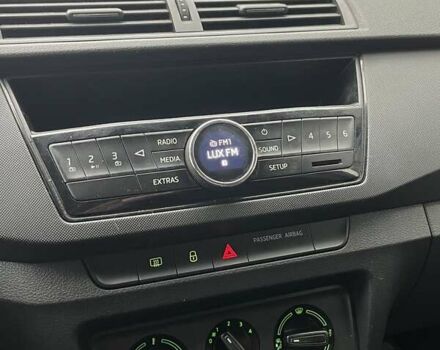 Білий Шкода Фабія, об'ємом двигуна 1 л та пробігом 165 тис. км за 8273 $, фото 20 на Automoto.ua