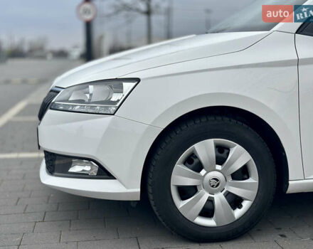 Белый Шкода Фабия, объемом двигателя 1 л и пробегом 131 тыс. км за 8499 $, фото 21 на Automoto.ua