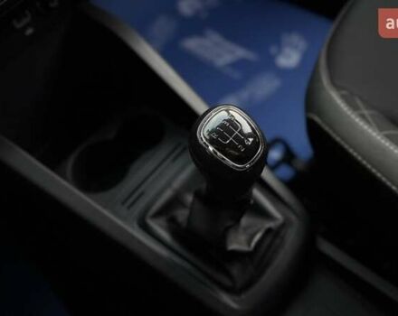 Белый Шкода Фабия, объемом двигателя 1 л и пробегом 146 тыс. км за 8880 $, фото 21 на Automoto.ua