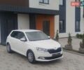 Белый Шкода Фабия, объемом двигателя 1 л и пробегом 143 тыс. км за 7600 $, фото 1 на Automoto.ua