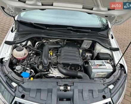 Белый Шкода Фабия, объемом двигателя 1 л и пробегом 104 тыс. км за 8600 $, фото 80 на Automoto.ua