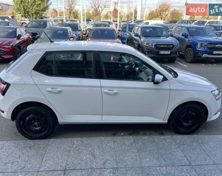 Белый Шкода Фабия, объемом двигателя 1 л и пробегом 115 тыс. км за 8021 $, фото 7 на Automoto.ua