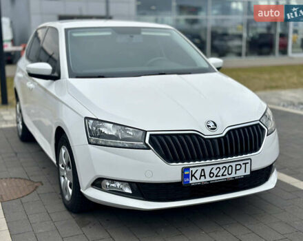 Белый Шкода Фабия, объемом двигателя 1 л и пробегом 131 тыс. км за 8499 $, фото 7 на Automoto.ua