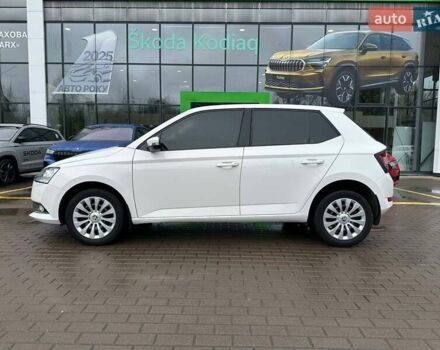 Белый Шкода Фабия, объемом двигателя 1 л и пробегом 104 тыс. км за 8600 $, фото 12 на Automoto.ua