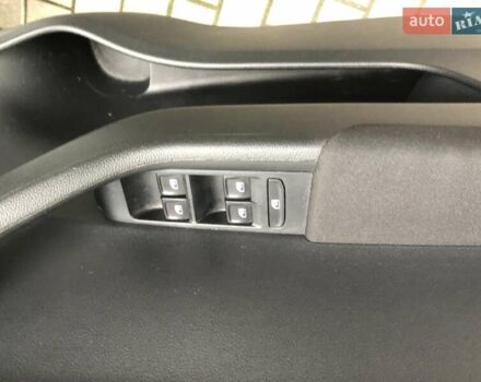 Белый Шкода Фабия, объемом двигателя 1 л и пробегом 106 тыс. км за 8000 $, фото 9 на Automoto.ua