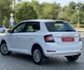 Белый Шкода Фабия, объемом двигателя 1 л и пробегом 63 тыс. км за 8600 $, фото 4 на Automoto.ua