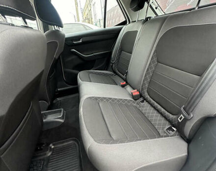 Белый Шкода Фабия, объемом двигателя 1 л и пробегом 120 тыс. км за 8300 $, фото 14 на Automoto.ua