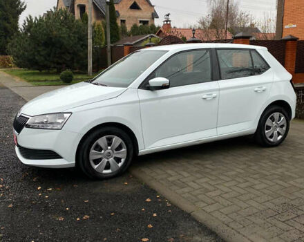 Белый Шкода Фабия, объемом двигателя 0 л и пробегом 101 тыс. км за 10300 $, фото 2 на Automoto.ua