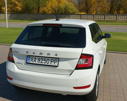 Белый Шкода Фабия, объемом двигателя 1 л и пробегом 94 тыс. км за 8600 $, фото 3 на Automoto.ua