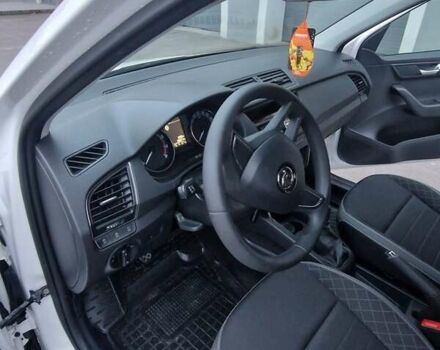 Білий Шкода Фабія, об'ємом двигуна 1 л та пробігом 106 тис. км за 8400 $, фото 20 на Automoto.ua