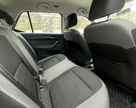 Белый Шкода Фабия, объемом двигателя 1 л и пробегом 120 тыс. км за 8300 $, фото 16 на Automoto.ua