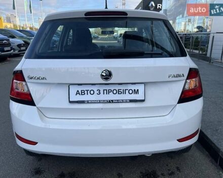 Белый Шкода Фабия, объемом двигателя 1 л и пробегом 115 тыс. км за 8021 $, фото 5 на Automoto.ua
