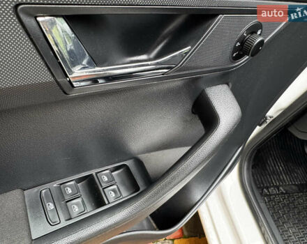 Білий Шкода Фабія, об'ємом двигуна 1 л та пробігом 95 тис. км за 8800 $, фото 15 на Automoto.ua