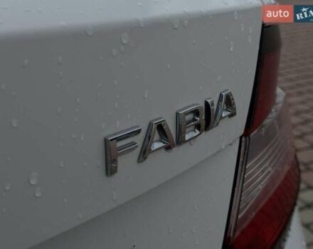 Белый Шкода Фабия, объемом двигателя 1 л и пробегом 184 тыс. км за 8750 $, фото 16 на Automoto.ua