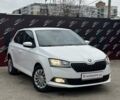 Белый Шкода Фабия, объемом двигателя 1 л и пробегом 120 тыс. км за 8300 $, фото 1 на Automoto.ua