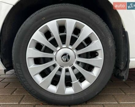 Белый Шкода Фабия, объемом двигателя 1 л и пробегом 104 тыс. км за 8600 $, фото 16 на Automoto.ua