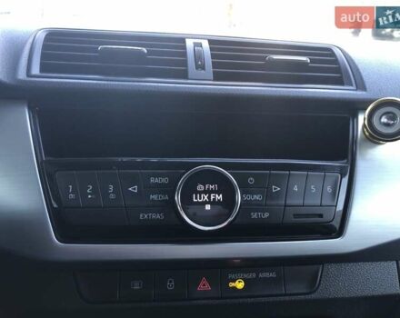 Белый Шкода Фабия, объемом двигателя 1 л и пробегом 98 тыс. км за 8700 $, фото 13 на Automoto.ua