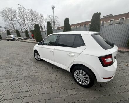 Белый Шкода Фабия, объемом двигателя 1 л и пробегом 144 тыс. км за 8000 $, фото 2 на Automoto.ua