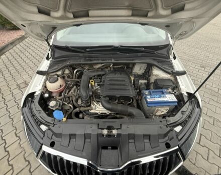 Белый Шкода Фабия, объемом двигателя 1 л и пробегом 144 тыс. км за 8000 $, фото 5 на Automoto.ua