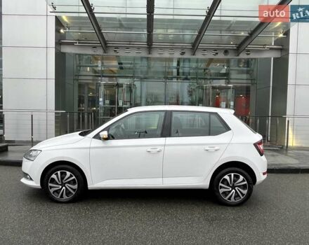 Белый Шкода Фабия, объемом двигателя 1 л и пробегом 174 тыс. км за 7224 $, фото 8 на Automoto.ua