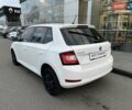 Белый Шкода Фабия, объемом двигателя 1 л и пробегом 143 тыс. км за 7460 $, фото 7 на Automoto.ua