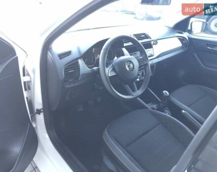 Белый Шкода Фабия, объемом двигателя 1 л и пробегом 98 тыс. км за 8700 $, фото 7 на Automoto.ua
