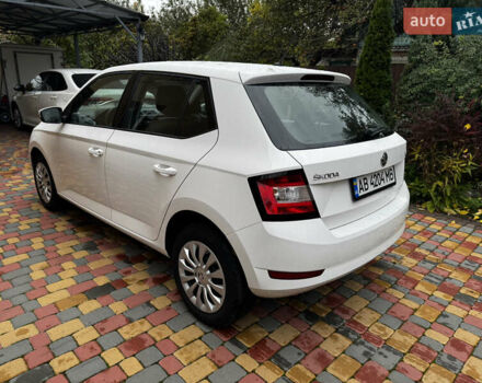 Білий Шкода Фабія, об'ємом двигуна 1 л та пробігом 95 тис. км за 8800 $, фото 6 на Automoto.ua
