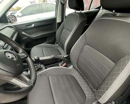 Белый Шкода Фабия, объемом двигателя 1 л и пробегом 120 тыс. км за 8300 $, фото 18 на Automoto.ua