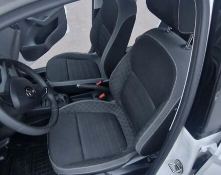 Білий Шкода Фабія, об'ємом двигуна 1 л та пробігом 106 тис. км за 8400 $, фото 19 на Automoto.ua