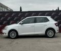Белый Шкода Фабия, объемом двигателя 1 л и пробегом 120 тыс. км за 8300 $, фото 4 на Automoto.ua