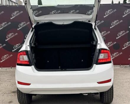 Белый Шкода Фабия, объемом двигателя 1 л и пробегом 120 тыс. км за 8300 $, фото 9 на Automoto.ua