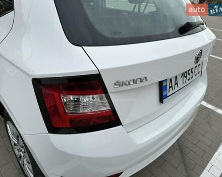 Шкода Фабия 2019 в Сумах на Automoto.ua Белый Шкода Фабия, объемом двигателя 1 л и пробегом 100 тыс. км за 8000 $, фото 7 на Automoto.ua