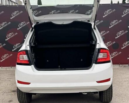 Белый Шкода Фабия, объемом двигателя 1 л и пробегом 120 тыс. км за 8300 $, фото 9 на Automoto.ua