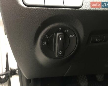 Белый Шкода Фабия, объемом двигателя 1 л и пробегом 106 тыс. км за 8000 $, фото 11 на Automoto.ua