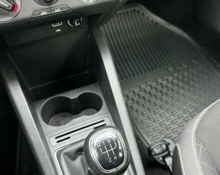 Белый Шкода Фабия, объемом двигателя 1 л и пробегом 174 тыс. км за 7224 $, фото 22 на Automoto.ua