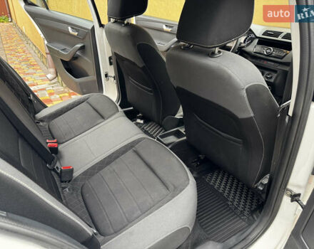 Білий Шкода Фабія, об'ємом двигуна 1 л та пробігом 95 тис. км за 8800 $, фото 9 на Automoto.ua