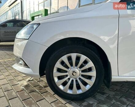 Белый Шкода Фабия, объемом двигателя 1 л и пробегом 104 тыс. км за 8200 $, фото 5 на Automoto.ua