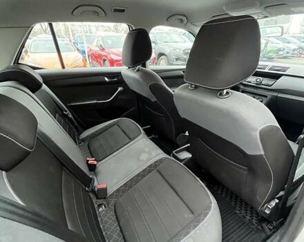 Белый Шкода Фабия, объемом двигателя 1 л и пробегом 174 тыс. км за 7224 $, фото 14 на Automoto.ua