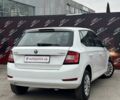 Белый Шкода Фабия, объемом двигателя 1 л и пробегом 120 тыс. км за 8300 $, фото 6 на Automoto.ua
