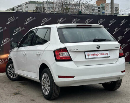 Белый Шкода Фабия, объемом двигателя 1 л и пробегом 120 тыс. км за 8300 $, фото 7 на Automoto.ua
